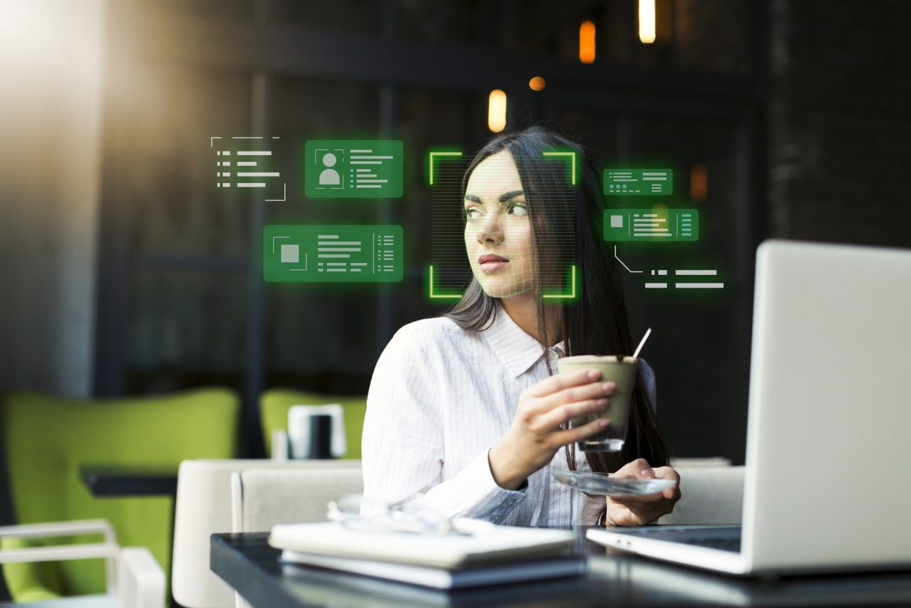 Cómo la automatización con IA está revolucionando el trabajo de pymes y freelancers en 2025